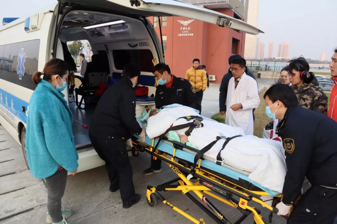 托克托县机场火车站病人护送